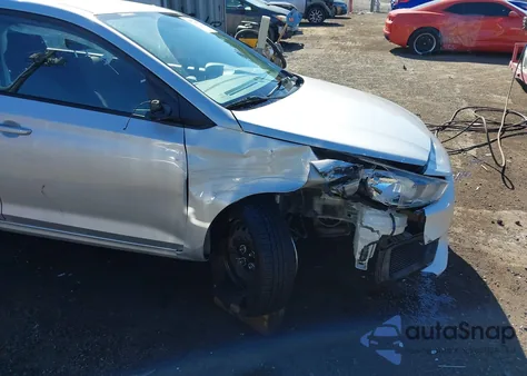 2019 Hyundai Accent Se z USA, uszkodzony, nr VIN 3KPC24A3XKE080781